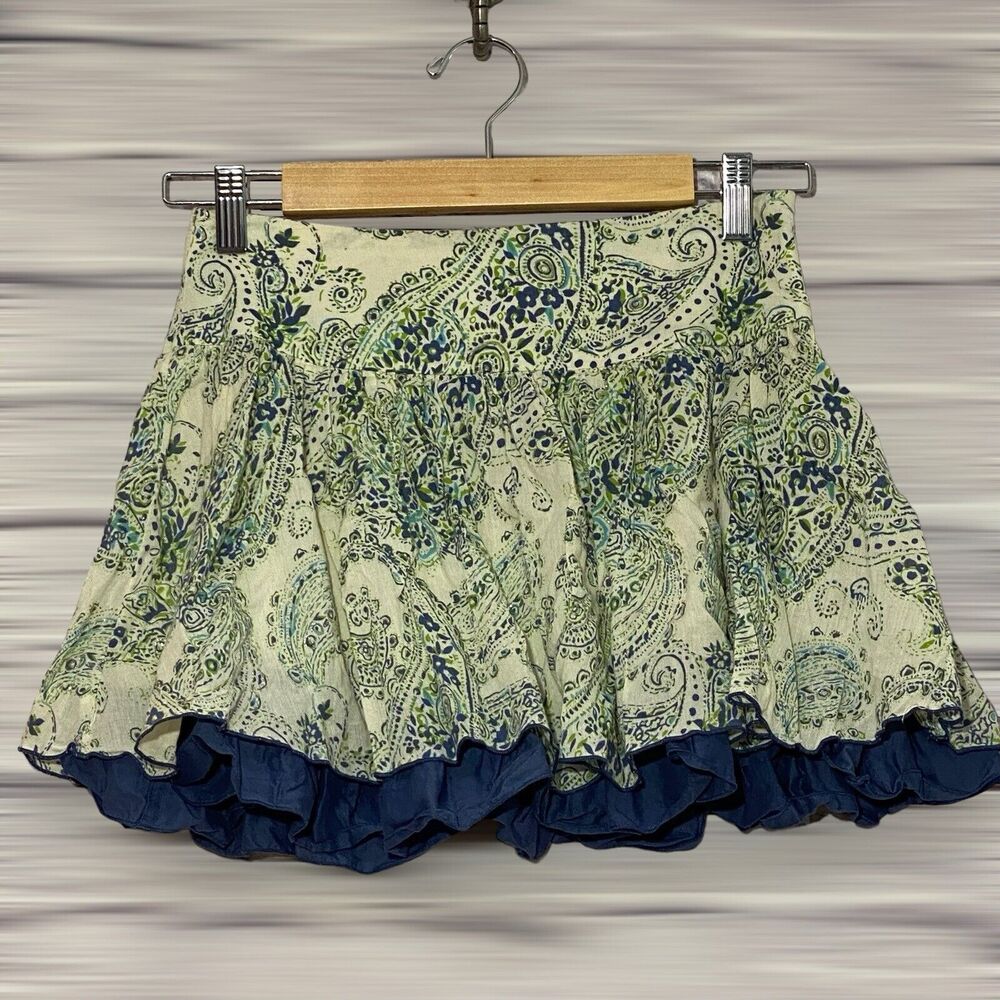 Peplum Bubbled Glittered Side Zipper Lined Women's Mini Skirt - Size S
